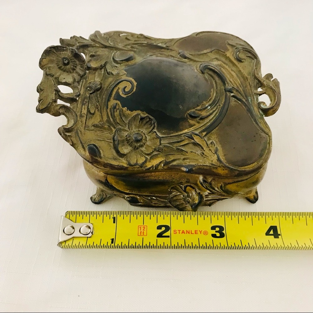Metal Jewelry Box / Art Nouveau / Vintage / Host Pick - Picture 11 of 13